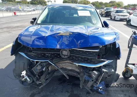 2022 Volkswagen Taos 1.5T Se из США, поврежденный, VIN 3VVRX7B2XNM095649